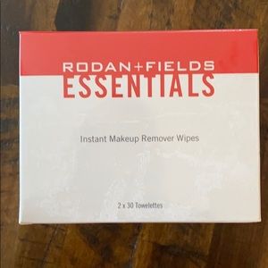 NWT! Rodan+Fields Instant Makeup Remover Wipes